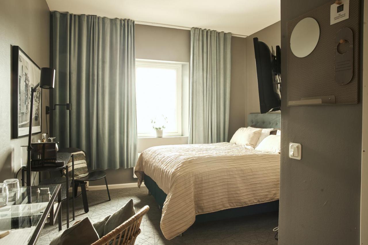 Hasse Pa Sjoekanten Hotell & Restaurang Jonkoping Ngoại thất bức ảnh