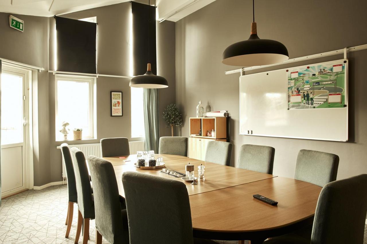 Hasse Pa Sjoekanten Hotell & Restaurang Jonkoping Ngoại thất bức ảnh