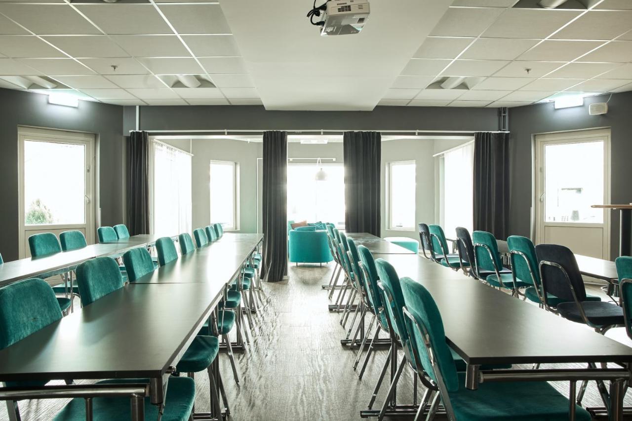 Hasse Pa Sjoekanten Hotell & Restaurang Jonkoping Ngoại thất bức ảnh