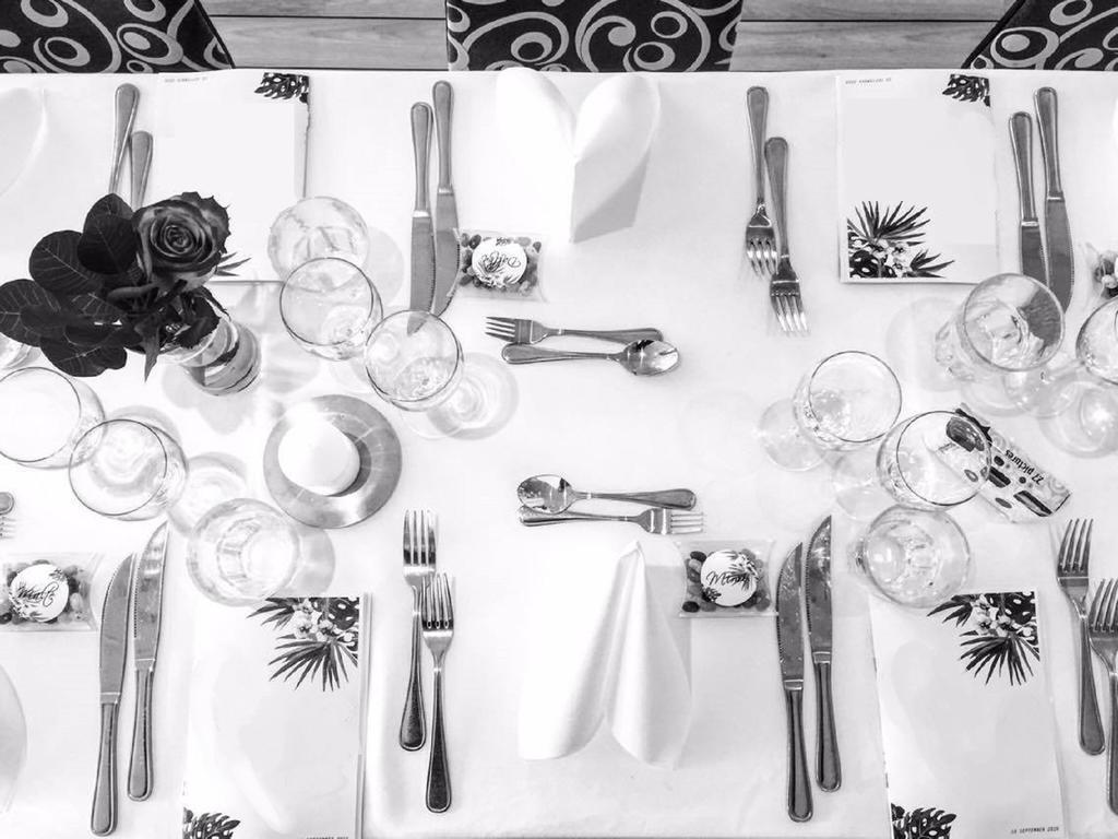 Hasse Pa Sjoekanten Hotell & Restaurang Jonkoping Ngoại thất bức ảnh