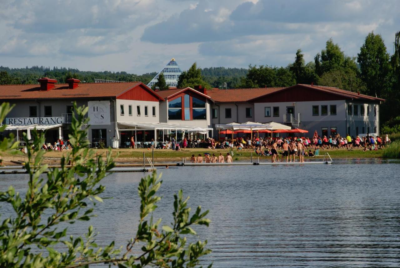 Hasse Pa Sjoekanten Hotell & Restaurang Jonkoping Ngoại thất bức ảnh